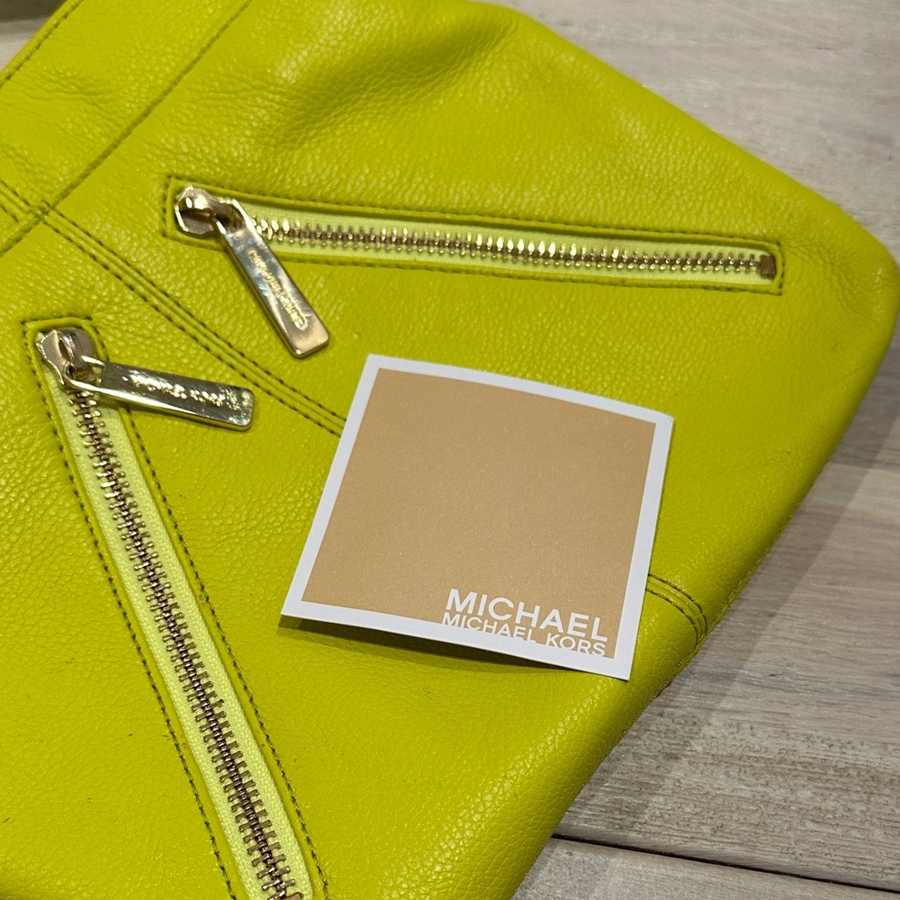 Michael Kors Leather Bright Neon Yellow Green Crossbody Bag - Picture 2 of 15